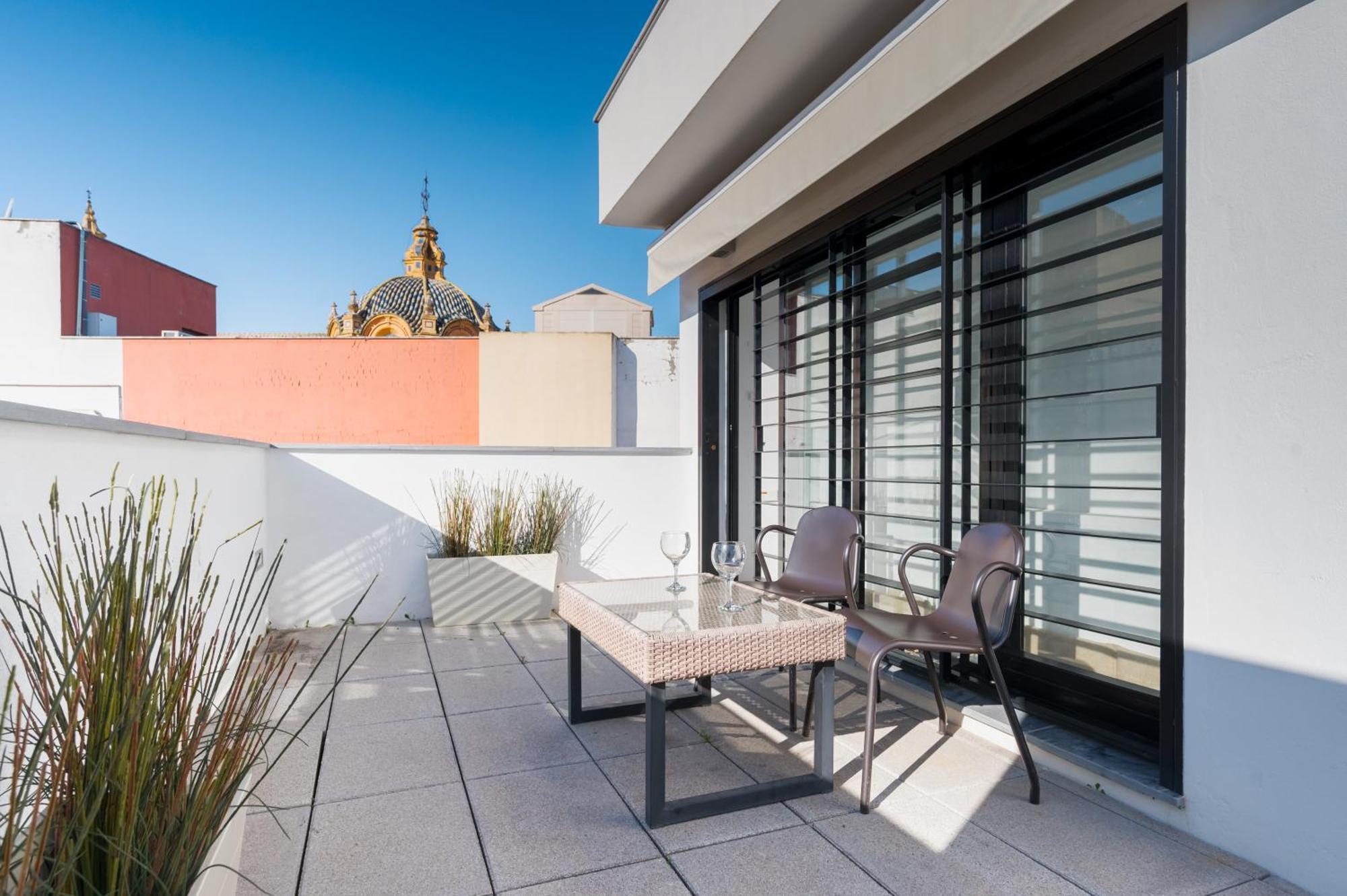 Attic With Terrace- 1bd 1bth- Corral Del Rey * Séville