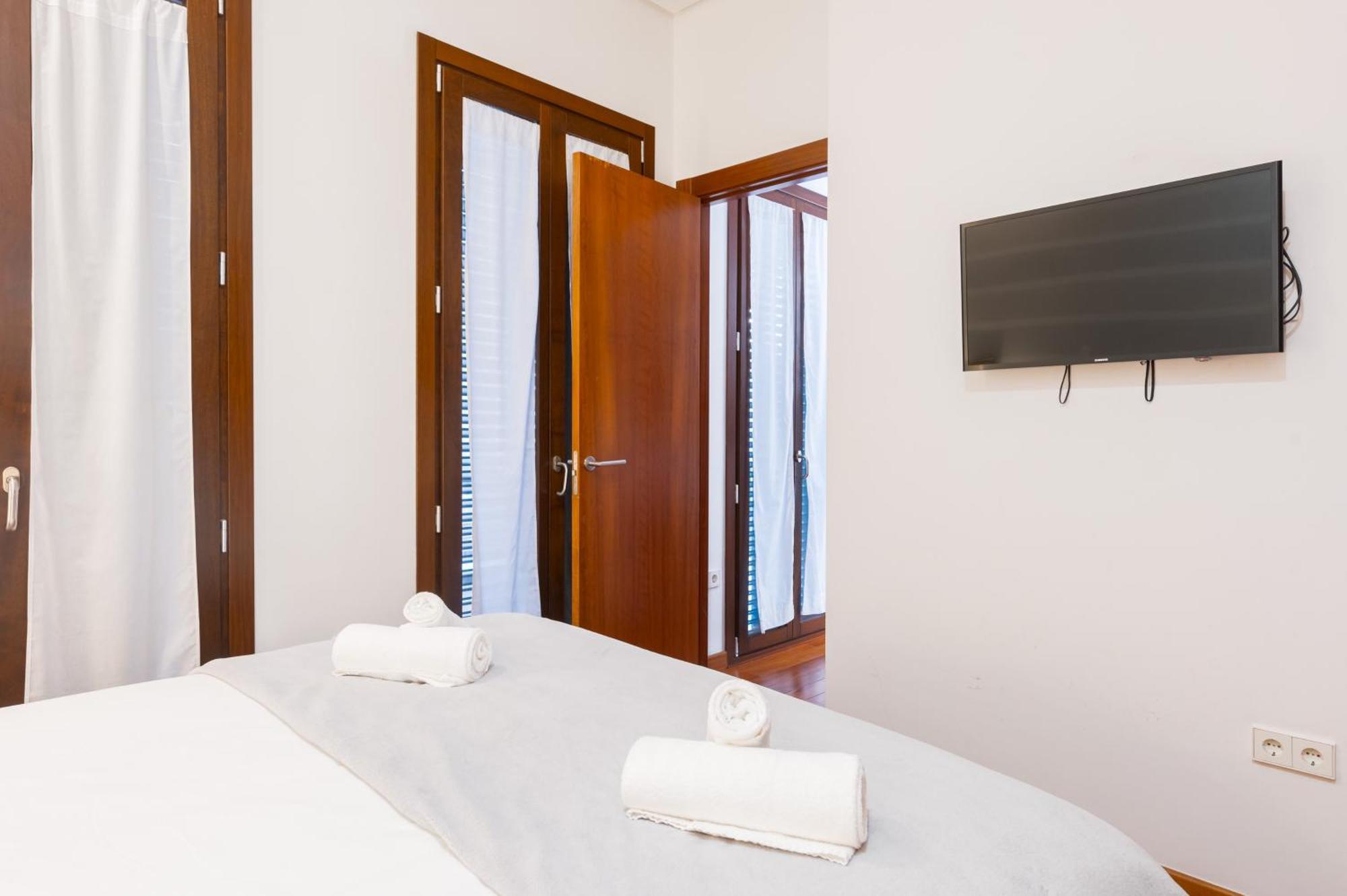 Attic With Terrace- 1bd 1bth- Corral Del Rey Appartement Séville
